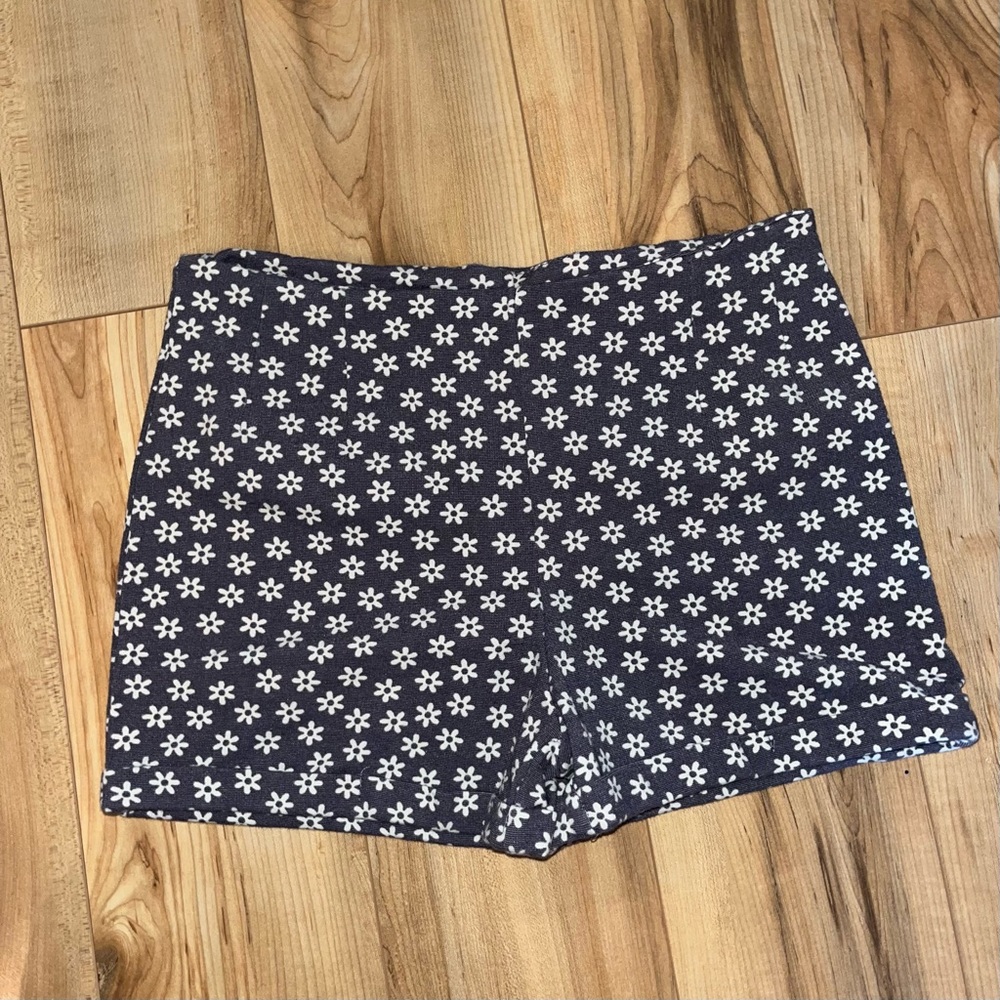 Brandy Melville shorts